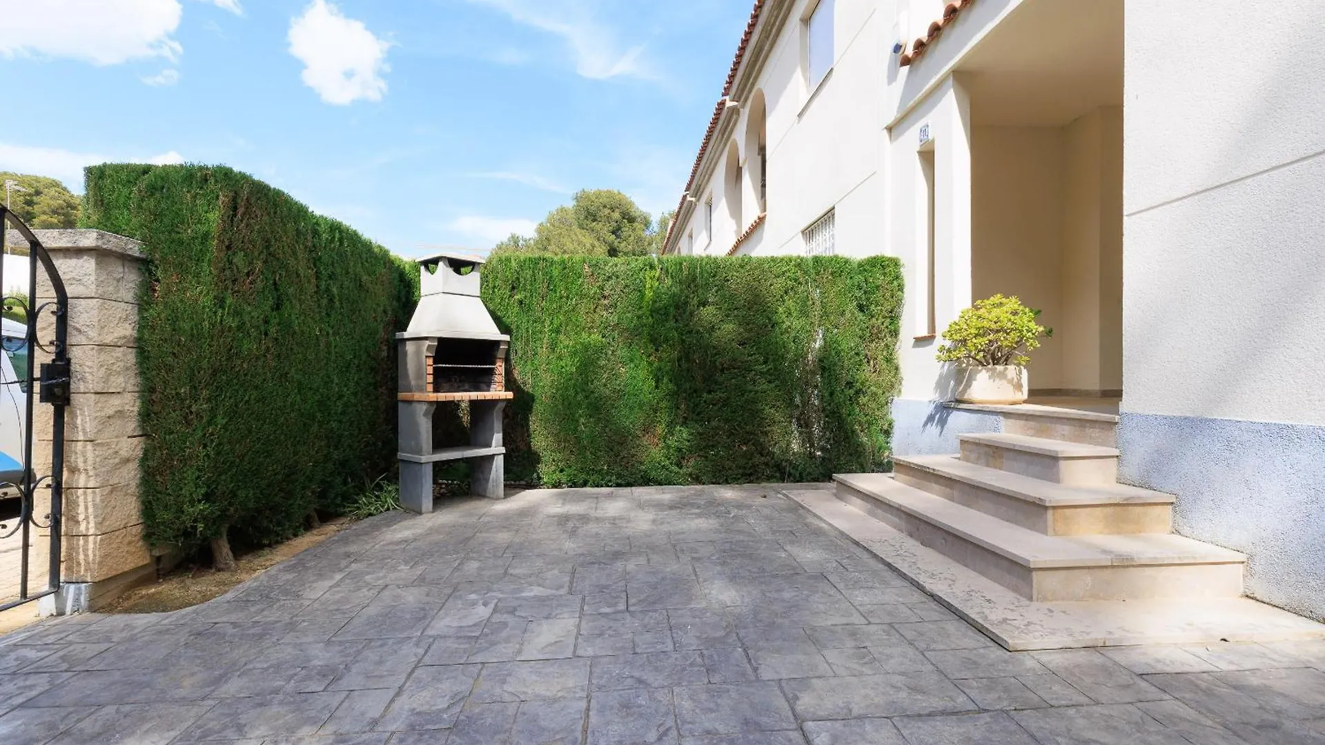 Uhc Residencial Villa Cristal Miami Playa