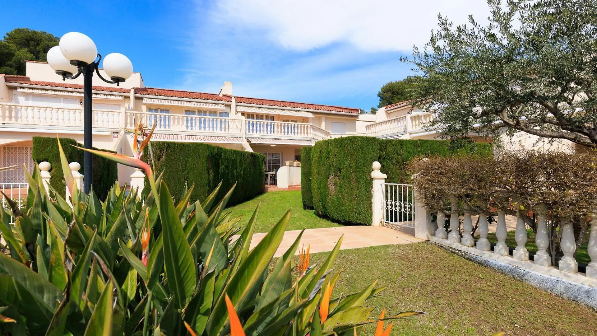 Uhc Residencial Villa Cristal Miami Playa Spain