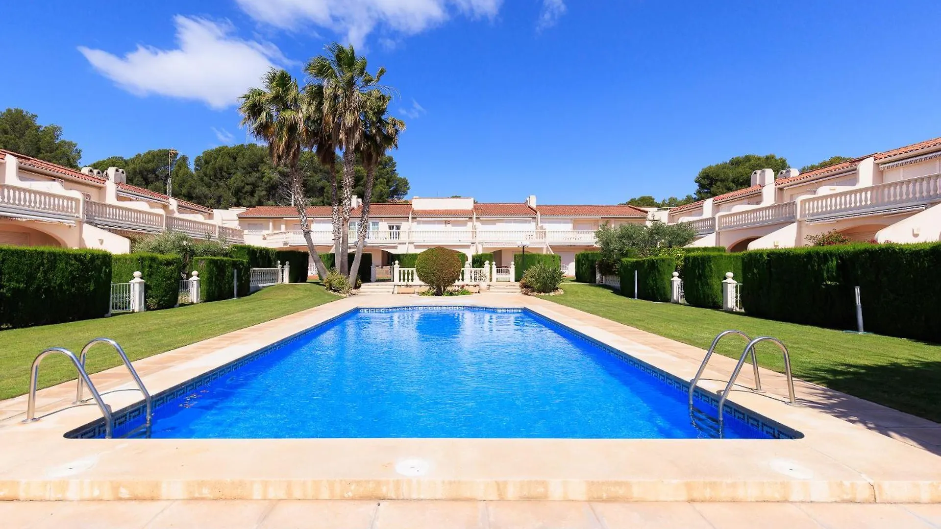Holiday home Uhc Residencial Villa Cristal Miami Playa Spain
